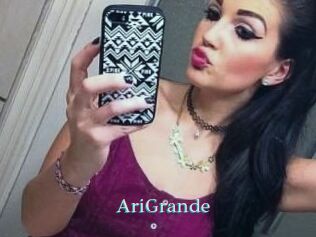 AriGrande