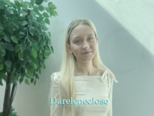 Dareleneclose