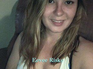 Eevee_Riske
