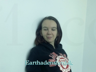 Earthadensfordek