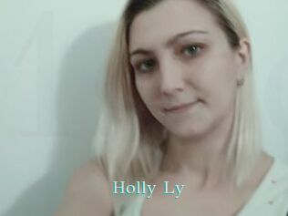 Holly_Ly