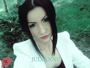 JULIANNE_