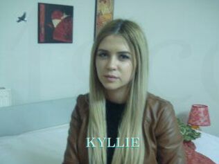KYLLIE_