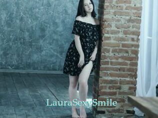 LauraSexySmile