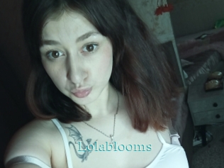 Lolablooms