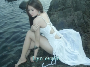 Lyn_eva88