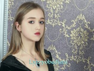 lyzzyobedient 1 grosse cochonne