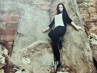 Mia19