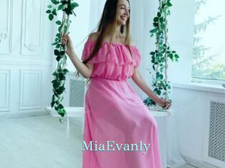 MiaEvanly