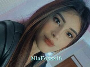 MiaFoxxx18