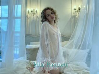 Mia_Bennett