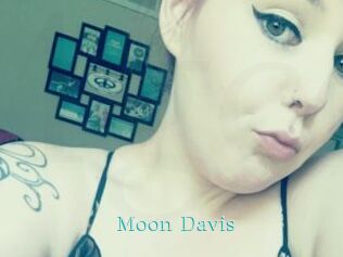 Moon_Davis