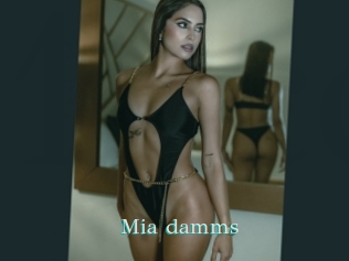 Mia_damms