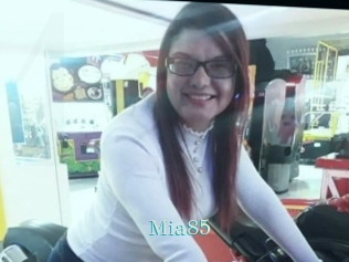 Mia85