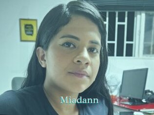 miadann 1 grosse cochonne