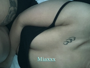 Miaxxx