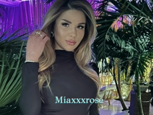 Miaxxxrose