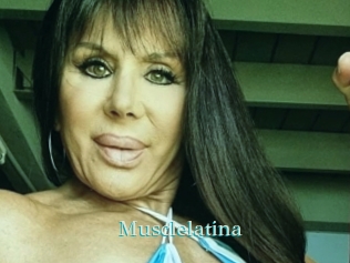 musclelatina 1 grosse cochonne