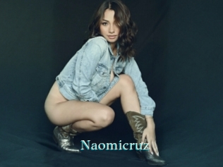 Naomicruz