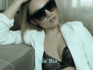 Ria_Ria