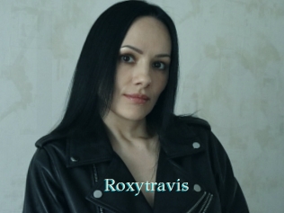Roxytravis