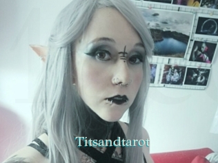 Titsandtarot