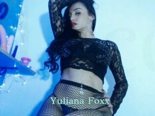 Yuliana_Foxx