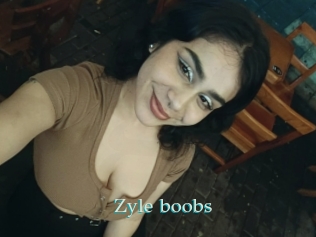 Zyle_boobs